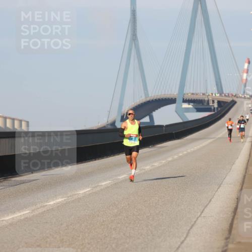 03.10.2025 - Köhlbrandbrückenlauf Lena Gebhardt http://msf.ph/oto/9097660 03.10.2025 09:33:58 Position 2  meine-sportfotos.de