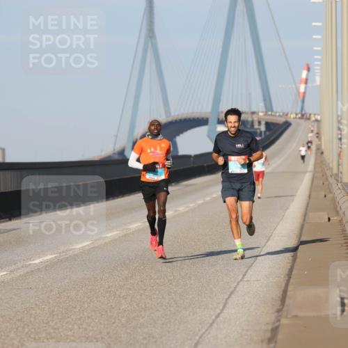 03.10.2025 - Köhlbrandbrückenlauf Lena Gebhardt http://msf.ph/oto/9098210 03.10.2025 09:34:21 Position 2  meine-sportfotos.de
