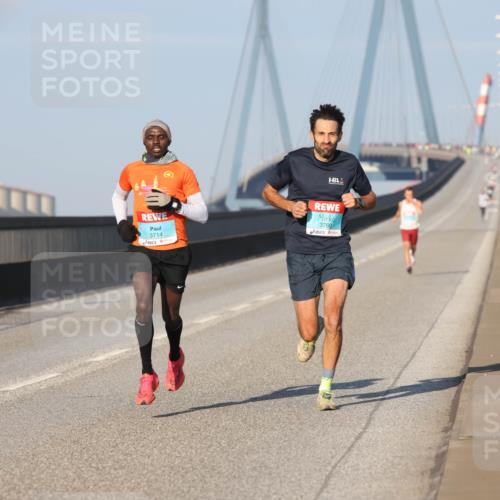03.10.2025 - Köhlbrandbrückenlauf Lena Gebhardt http://msf.ph/oto/9098296 03.10.2025 09:34:23 Position 2  meine-sportfotos.de