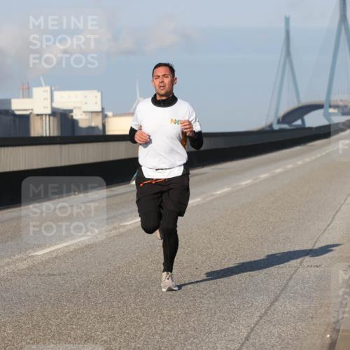 03.10.2025 - Köhlbrandbrückenlauf Lena Gebhardt http://msf.ph/oto/9099067 03.10.2025 09:35:09 Position 2  meine-sportfotos.de