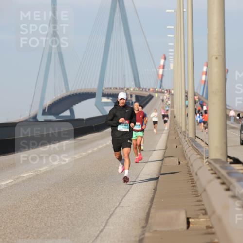03.10.2025 - Köhlbrandbrückenlauf Lena Gebhardt http://msf.ph/oto/9099187 03.10.2025 09:35:22 Position 2  meine-sportfotos.de