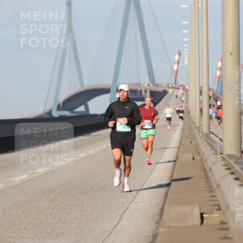 03.10.2025 - Köhlbrandbrückenlauf Lena Gebhardt http://msf.ph/oto/9099212 03.10.2025 09:35:23 Position 2  meine-sportfotos.de