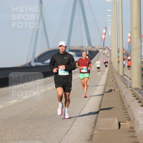 03.10.2025 - Köhlbrandbrückenlauf Lena Gebhardt http://msf.ph/oto/9099259 03.10.2025 09:35:25 Position 2  meine-sportfotos.de