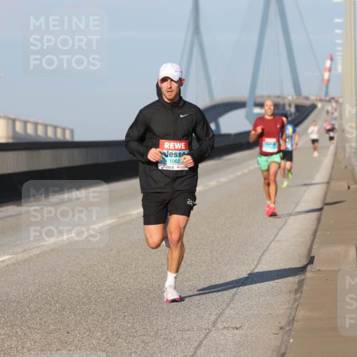 03.10.2025 - Köhlbrandbrückenlauf Lena Gebhardt http://msf.ph/oto/9099320 03.10.2025 09:35:26 Position 2 1062, 24, 1 meine-sportfotos.de