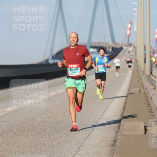 03.10.2025 - Köhlbrandbrückenlauf Lena Gebhardt http://msf.ph/oto/9099427 03.10.2025 09:35:30 Position 2 2968 meine-sportfotos.de