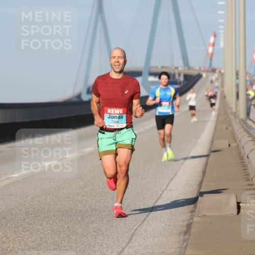 03.10.2025 - Köhlbrandbrückenlauf Lena Gebhardt http://msf.ph/oto/9099455 03.10.2025 09:35:30 Position 2 2968 meine-sportfotos.de