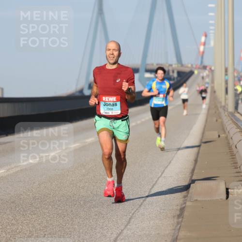 03.10.2025 - Köhlbrandbrückenlauf Lena Gebhardt http://msf.ph/oto/9099472 03.10.2025 09:35:30 Position 2 2968 meine-sportfotos.de