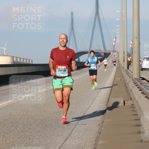 03.10.2025 - Köhlbrandbrückenlauf Lena Gebhardt http://msf.ph/oto/9099560 03.10.2025 09:35:31 Position 2 2968 meine-sportfotos.de