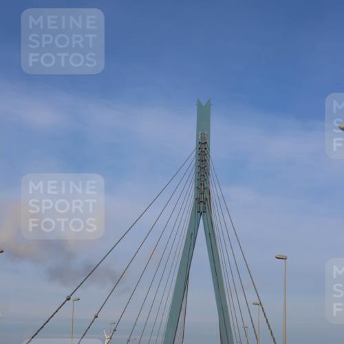 03.10.2025 - Köhlbrandbrückenlauf Strokosch-Dieckow http://msf.ph/oto/9099568 03.10.2025 09:08:09 Position 1  meine-sportfotos.de