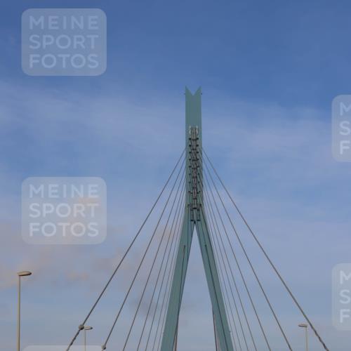 03.10.2025 - Köhlbrandbrückenlauf Strokosch-Dieckow http://msf.ph/oto/9099595 03.10.2025 09:08:24 Position 1  meine-sportfotos.de