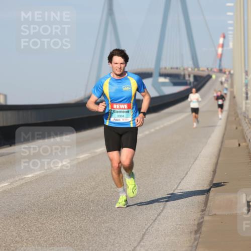 03.10.2025 - Köhlbrandbrückenlauf Lena Gebhardt http://msf.ph/oto/9099674 03.10.2025 09:35:34 Position 2 3304 meine-sportfotos.de