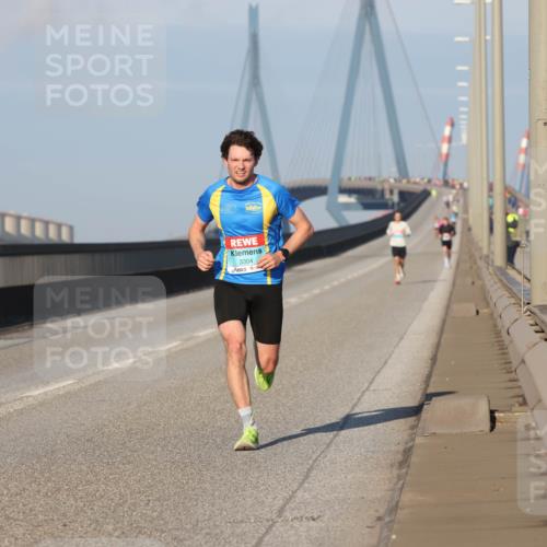 03.10.2025 - Köhlbrandbrückenlauf Lena Gebhardt http://msf.ph/oto/9099740 03.10.2025 09:35:35 Position 2 3304 meine-sportfotos.de
