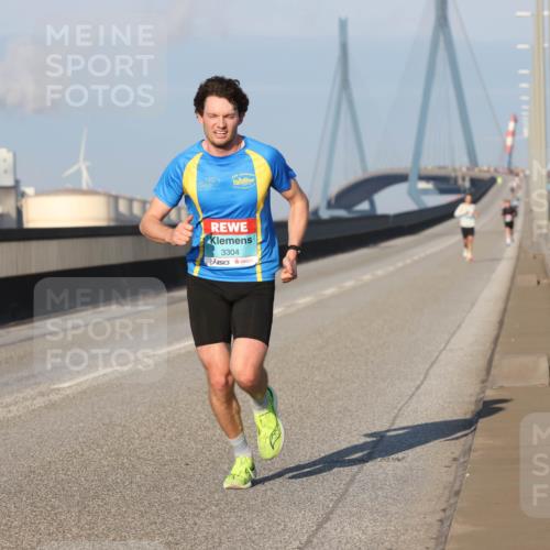 03.10.2025 - Köhlbrandbrückenlauf Lena Gebhardt http://msf.ph/oto/9099847 03.10.2025 09:35:36 Position 2 3304 meine-sportfotos.de