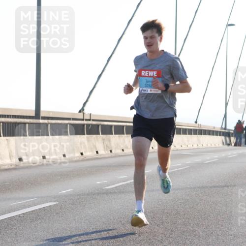 03.10.2025 - Köhlbrandbrückenlauf Strokosch-Dieckow http://msf.ph/oto/9099887 03.10.2025 09:16:47 Position 1 3782 meine-sportfotos.de