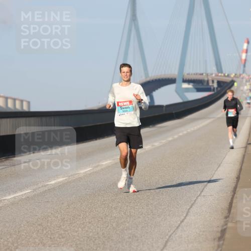 03.10.2025 - Köhlbrandbrückenlauf Lena Gebhardt http://msf.ph/oto/9099967 03.10.2025 09:35:49 Position 2  meine-sportfotos.de