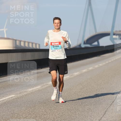 03.10.2025 - Köhlbrandbrückenlauf Lena Gebhardt http://msf.ph/oto/9100060 03.10.2025 09:35:51 Position 2 3209 meine-sportfotos.de