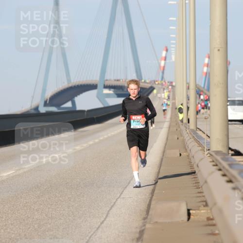 03.10.2025 - Köhlbrandbrückenlauf Lena Gebhardt http://msf.ph/oto/9100250 03.10.2025 09:35:55 Position 2  meine-sportfotos.de