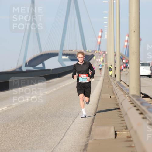 03.10.2025 - Köhlbrandbrückenlauf Lena Gebhardt http://msf.ph/oto/9100262 03.10.2025 09:35:55 Position 2 3127 meine-sportfotos.de