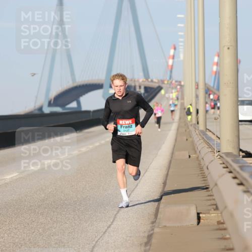 03.10.2025 - Köhlbrandbrückenlauf Lena Gebhardt http://msf.ph/oto/9100304 03.10.2025 09:35:57 Position 2  meine-sportfotos.de