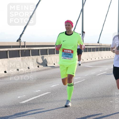 03.10.2025 - Köhlbrandbrückenlauf Strokosch-Dieckow http://msf.ph/oto/9100340 03.10.2025 09:18:40 Position 1 3082, 3153 meine-sportfotos.de