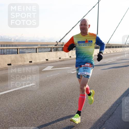 03.10.2025 - Köhlbrandbrückenlauf Strokosch-Dieckow http://msf.ph/oto/9100716 03.10.2025 09:19:47 Position 1 2, 112, 26, 2, 3610 meine-sportfotos.de