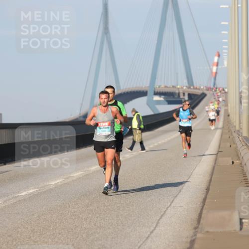 03.10.2025 - Köhlbrandbrückenlauf Lena Gebhardt http://msf.ph/oto/9101025 03.10.2025 09:36:28 Position 2  meine-sportfotos.de