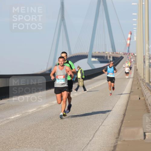 03.10.2025 - Köhlbrandbrückenlauf Lena Gebhardt http://msf.ph/oto/9101040 03.10.2025 09:36:28 Position 2  meine-sportfotos.de