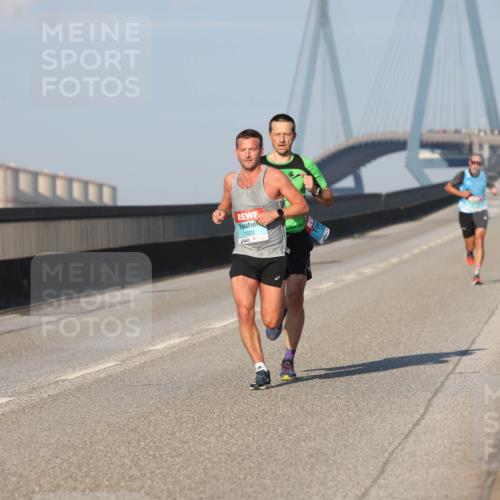 03.10.2025 - Köhlbrandbrückenlauf Lena Gebhardt http://msf.ph/oto/9101163 03.10.2025 09:36:30 Position 2  meine-sportfotos.de