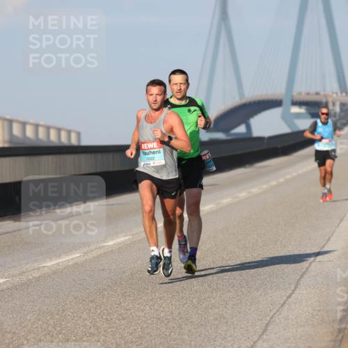 03.10.2025 - Köhlbrandbrückenlauf Lena Gebhardt http://msf.ph/oto/9101203 03.10.2025 09:36:31 Position 2 1022, 270 meine-sportfotos.de
