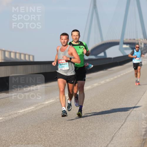 03.10.2025 - Köhlbrandbrückenlauf Lena Gebhardt http://msf.ph/oto/9101220 03.10.2025 09:36:31 Position 2 1022 meine-sportfotos.de