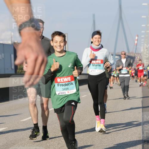 03.10.2025 - Köhlbrandbrückenlauf Jannik Wohlers http://msf.ph/oto/9101312 03.10.2025 09:48:56 Position 3 3498, 3227 meine-sportfotos.de