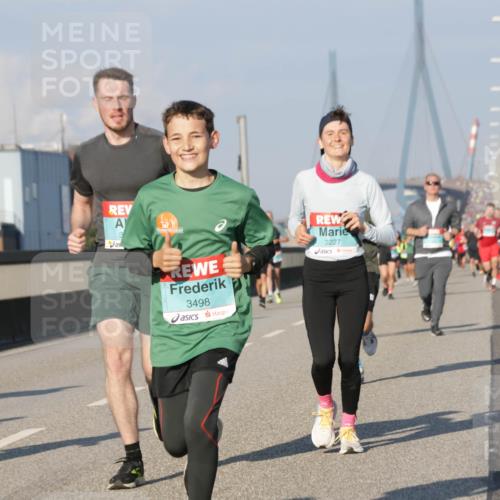 03.10.2025 - Köhlbrandbrückenlauf Jannik Wohlers http://msf.ph/oto/9101339 03.10.2025 09:48:56 Position 3 3498, 3227 meine-sportfotos.de