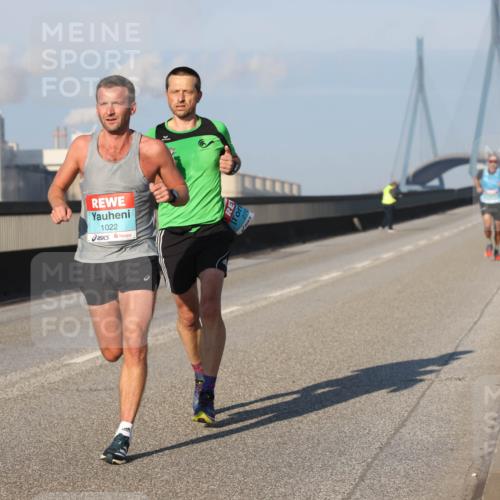 03.10.2025 - Köhlbrandbrückenlauf Lena Gebhardt http://msf.ph/oto/9101368 03.10.2025 09:36:34 Position 2 1022 meine-sportfotos.de