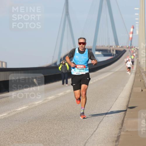03.10.2025 - Köhlbrandbrückenlauf Lena Gebhardt http://msf.ph/oto/9101434 03.10.2025 09:36:37 Position 2 1041, 86 meine-sportfotos.de