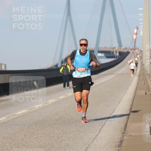 03.10.2025 - Köhlbrandbrückenlauf Lena Gebhardt http://msf.ph/oto/9101444 03.10.2025 09:36:37 Position 2 1041 meine-sportfotos.de
