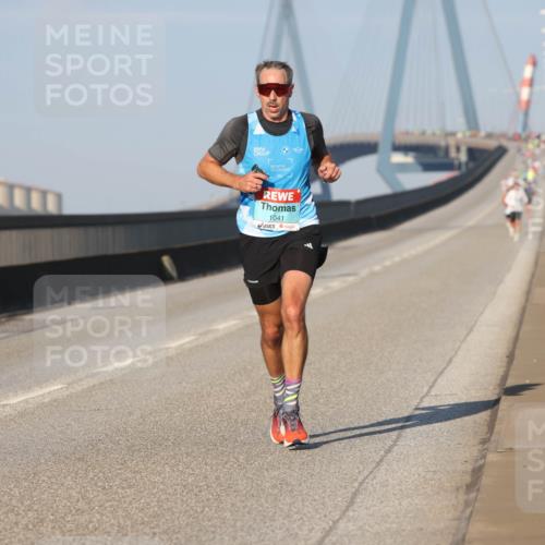 03.10.2025 - Köhlbrandbrückenlauf Lena Gebhardt http://msf.ph/oto/9101491 03.10.2025 09:36:38 Position 2 1041 meine-sportfotos.de