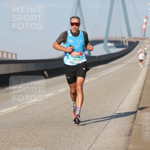 03.10.2025 - Köhlbrandbrückenlauf Lena Gebhardt http://msf.ph/oto/9101504 03.10.2025 09:36:39 Position 2 1041, 771 meine-sportfotos.de
