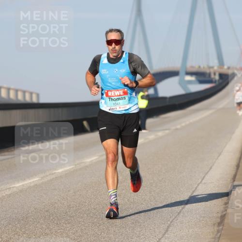 03.10.2025 - Köhlbrandbrückenlauf Lena Gebhardt http://msf.ph/oto/9101524 03.10.2025 09:36:39 Position 2 1041 meine-sportfotos.de