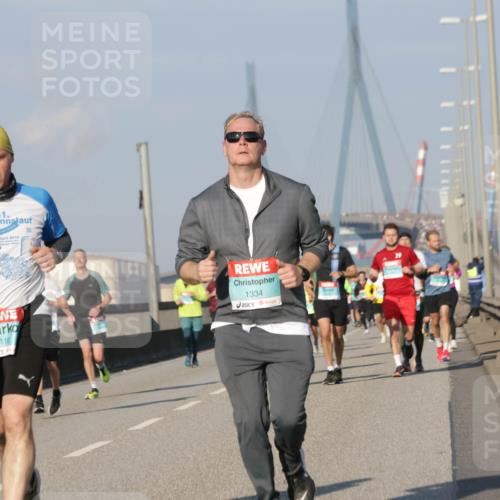 03.10.2025 - Köhlbrandbrückenlauf Jannik Wohlers http://msf.ph/oto/9101545 03.10.2025 09:49:02 Position 3 41, 1116, 1334 meine-sportfotos.de