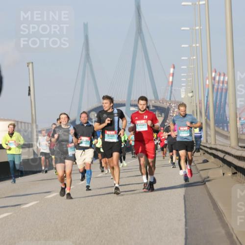 03.10.2025 - Köhlbrandbrückenlauf Jannik Wohlers http://msf.ph/oto/9101642 03.10.2025 09:49:05 Position 3 19, 3462 meine-sportfotos.de