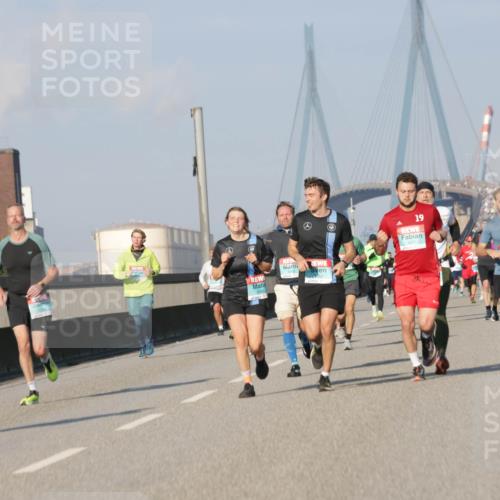 03.10.2025 - Köhlbrandbrückenlauf Jannik Wohlers http://msf.ph/oto/9101672 03.10.2025 09:49:06 Position 3 19 meine-sportfotos.de