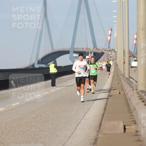 03.10.2025 - Köhlbrandbrückenlauf Lena Gebhardt http://msf.ph/oto/9101696 03.10.2025 09:36:58 Position 2  meine-sportfotos.de
