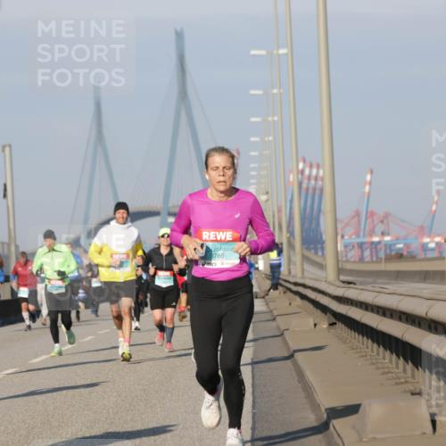 03.10.2025 - Köhlbrandbrückenlauf Jannik Wohlers http://msf.ph/oto/9101931 03.10.2025 09:49:17 Position 3 3766 meine-sportfotos.de