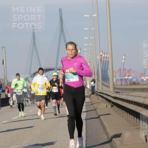 03.10.2025 - Köhlbrandbrückenlauf Jannik Wohlers http://msf.ph/oto/9101946 03.10.2025 09:49:17 Position 3 3766 meine-sportfotos.de