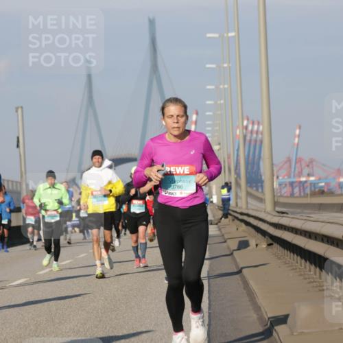 03.10.2025 - Köhlbrandbrückenlauf Jannik Wohlers http://msf.ph/oto/9101968 03.10.2025 09:49:17 Position 3 1836, 3766, 1 meine-sportfotos.de