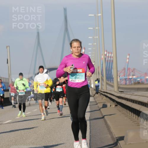 03.10.2025 - Köhlbrandbrückenlauf Jannik Wohlers http://msf.ph/oto/9101972 03.10.2025 09:49:17 Position 3 3766 meine-sportfotos.de