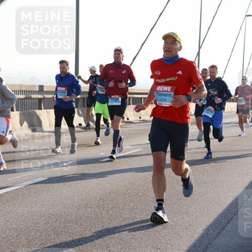 03.10.2025 - Köhlbrandbrückenlauf Strokosch-Dieckow http://msf.ph/oto/9102041 03.10.2025 09:22:47 Position 1 1219 meine-sportfotos.de