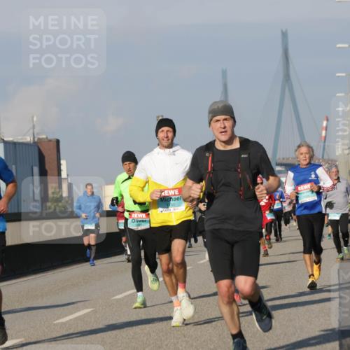 03.10.2025 - Köhlbrandbrückenlauf Jannik Wohlers http://msf.ph/oto/9102075 03.10.2025 09:49:22 Position 3 1543, 1091, 1702 meine-sportfotos.de