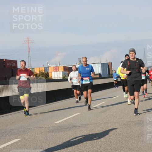 03.10.2025 - Köhlbrandbrückenlauf Jannik Wohlers http://msf.ph/oto/9102117 03.10.2025 09:49:23 Position 3  meine-sportfotos.de