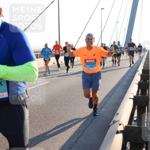 03.10.2025 - Köhlbrandbrückenlauf Strokosch-Dieckow http://msf.ph/oto/9102125 03.10.2025 09:23:06 Position 1 1132, 3495 meine-sportfotos.de